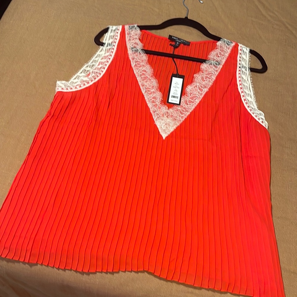 Romeo & Juliet Red Tank with Lace detail - M